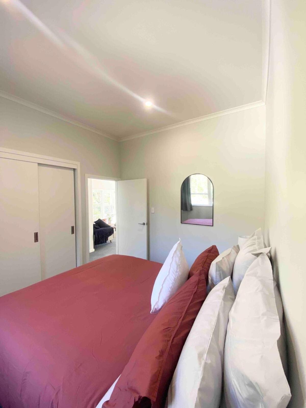 Sun Sea Scenery - Newly Renovated * Napier